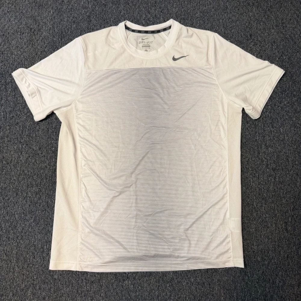 Nike Mens Dri-FIT Athletic T-Shirt XL White Striped Mesh Training Top Short Slee